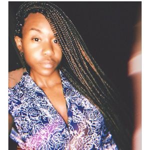 Meet your Posher, Brittney